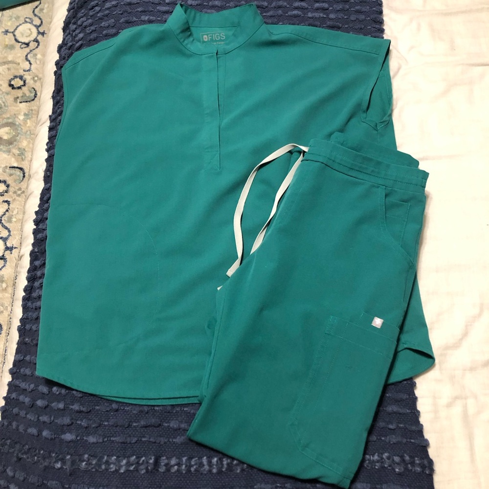 Hunter green Figs scrubs set